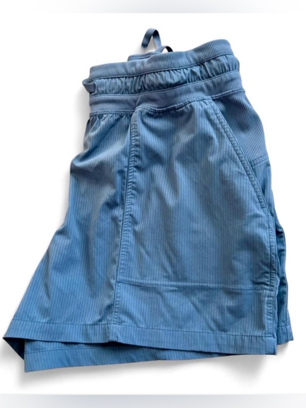 Lululemon Dance Studio
High-Rise Short 3.5" size 8 in Oasis Blue